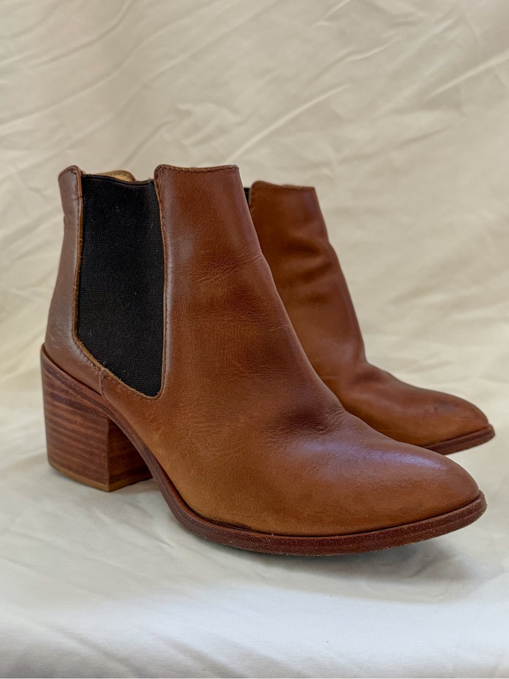 Nicole Women’s Brown Leather Heeled Chelsea Ankle Boots